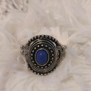 FREE WITH PURCHASE NWT Oasis Moon blue/silver OS stretchy ring